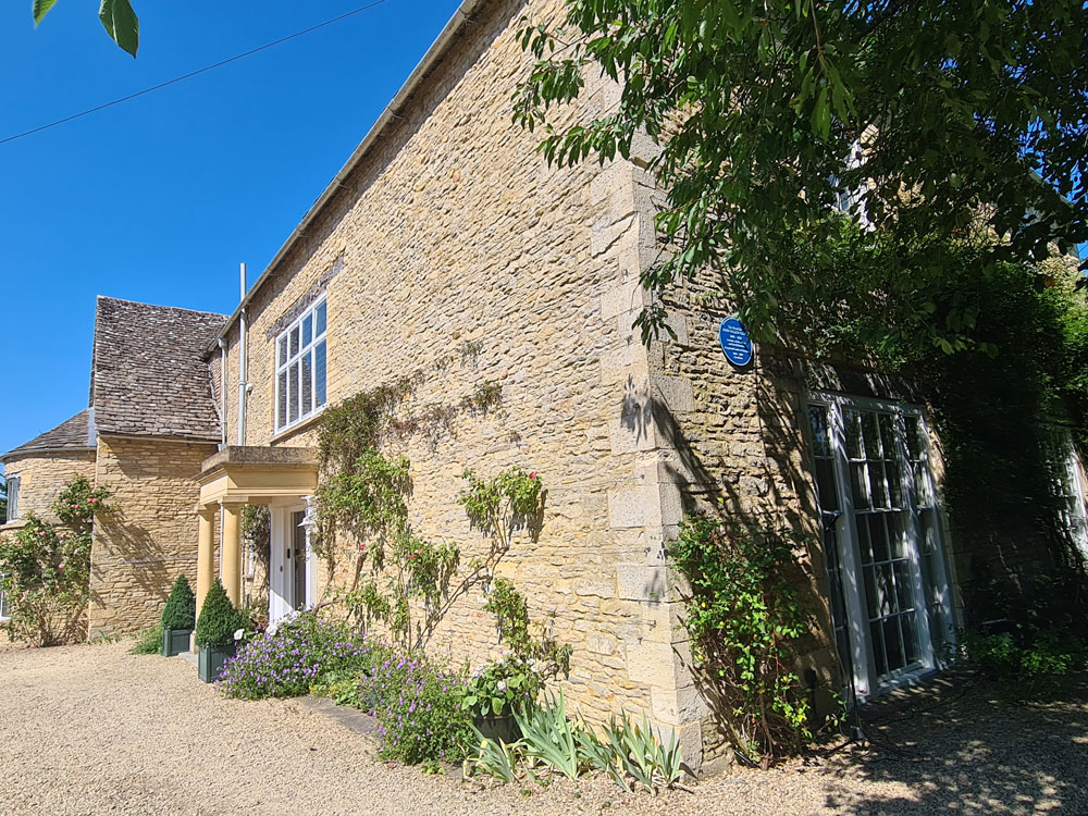 Cobb House, Bampton