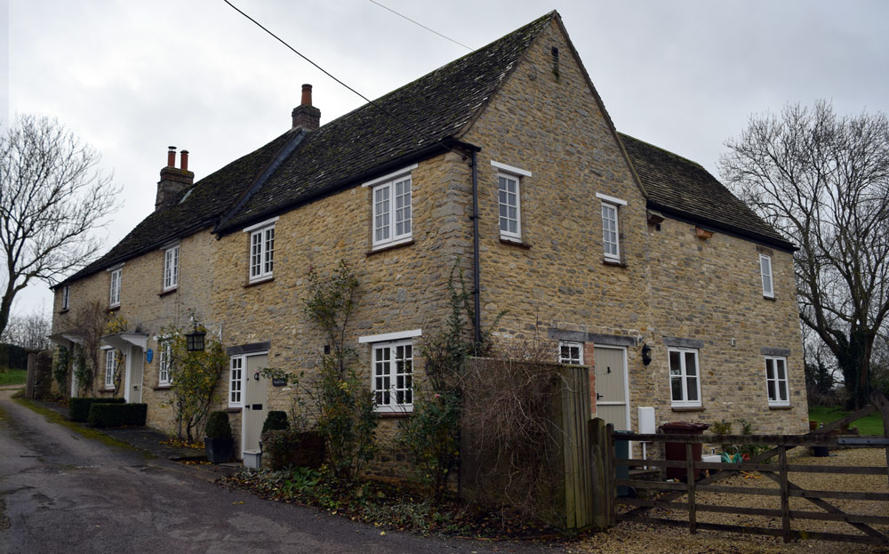 World's End, Islip