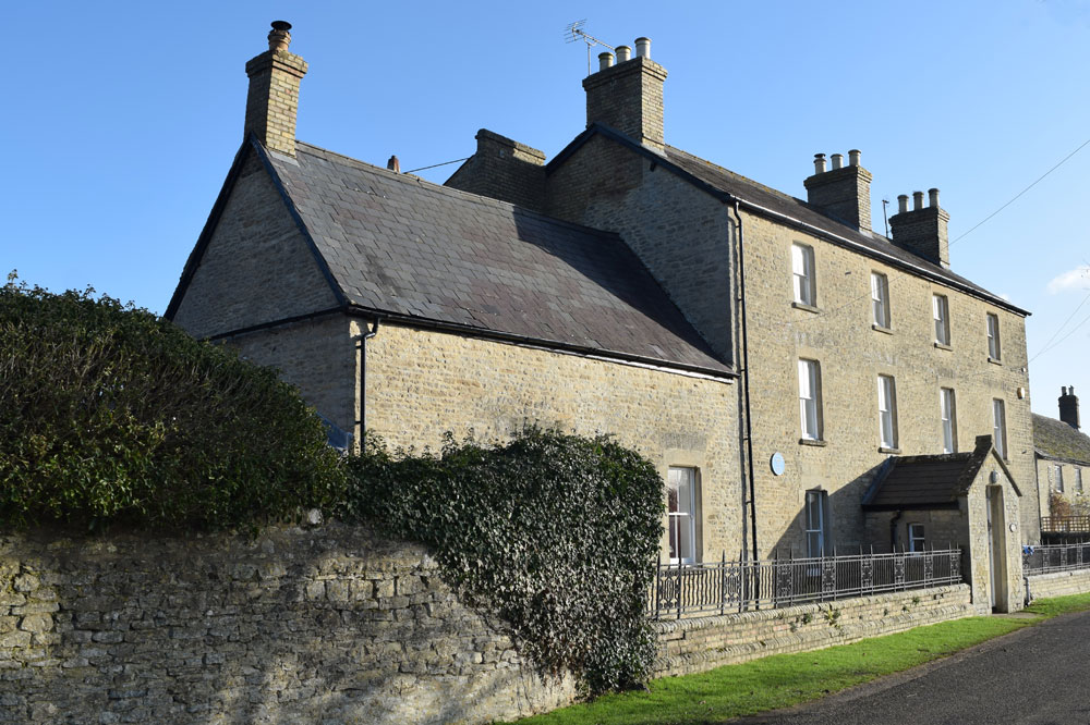 Manor House, Noke