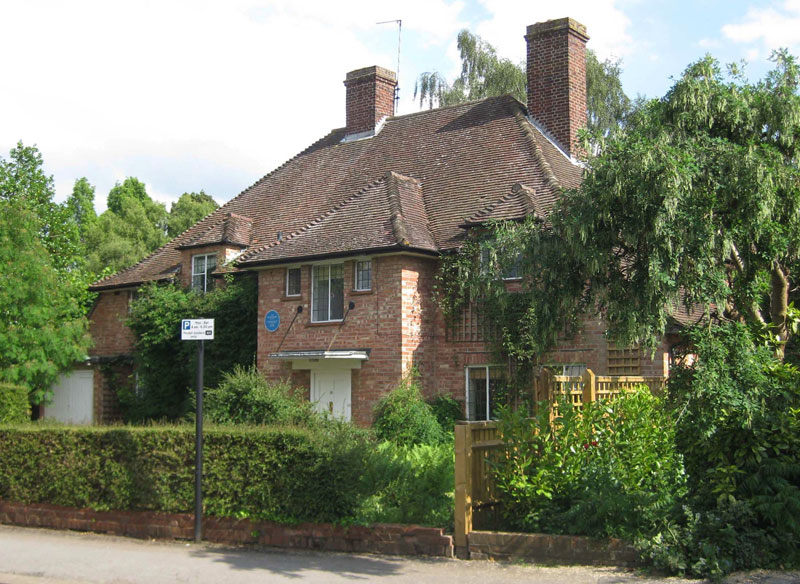 10 Belbroughton Road